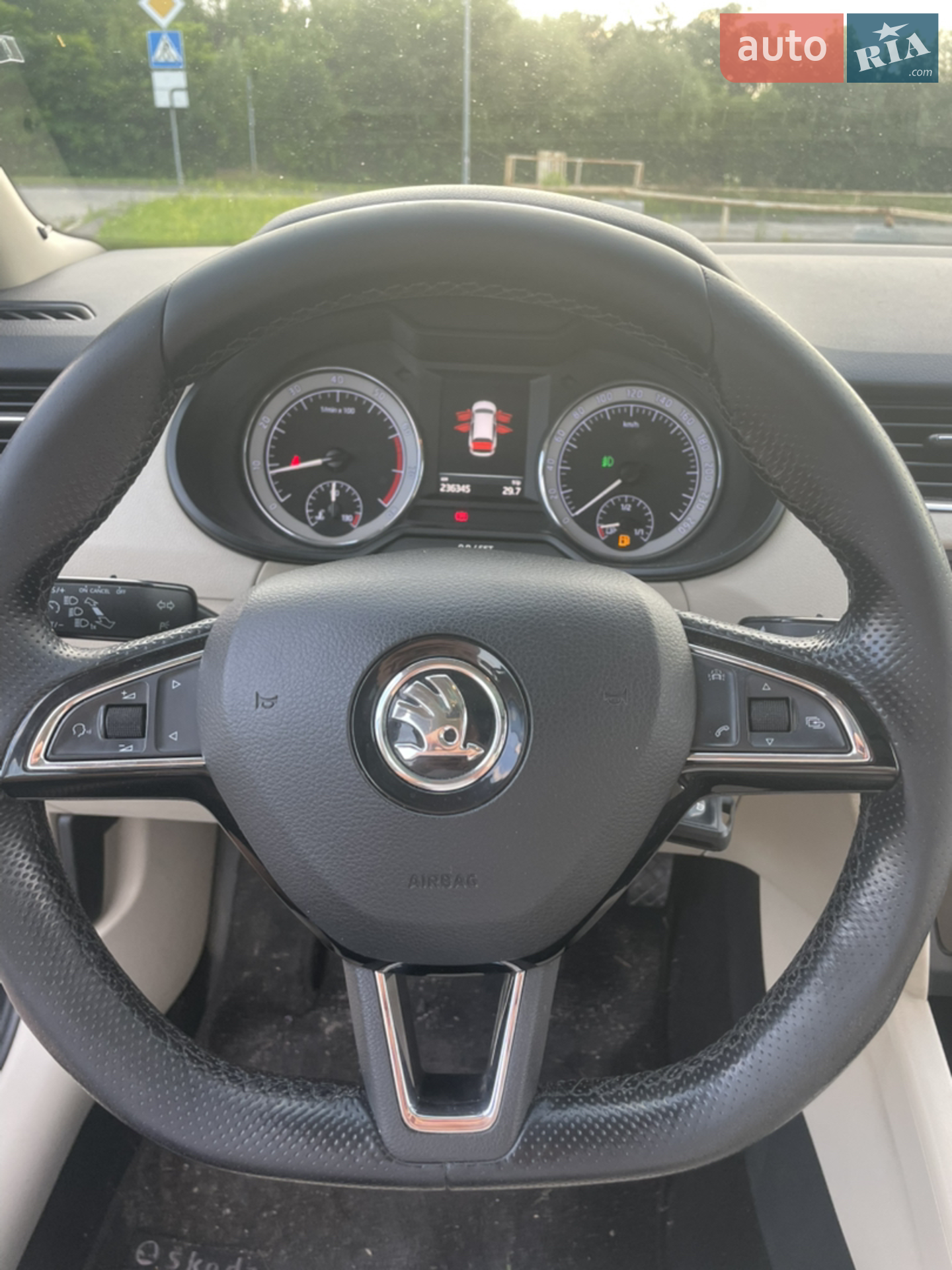 2017 Skoda Octavia - мініатюра 8