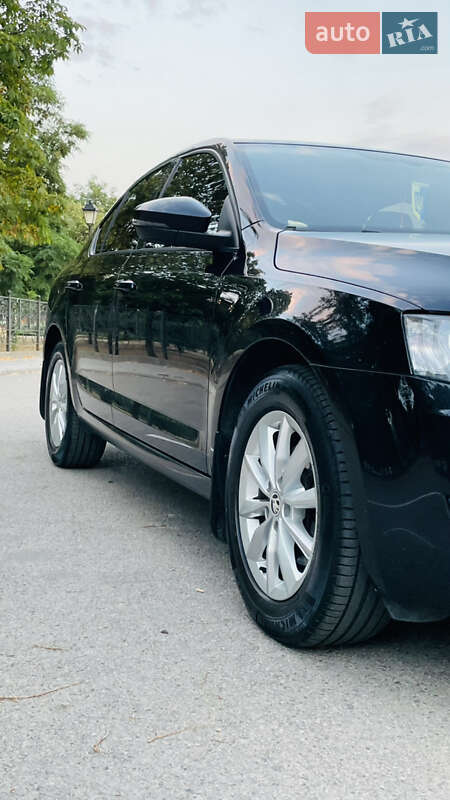 Лифтбек Skoda Octavia 2017 в Подгородном