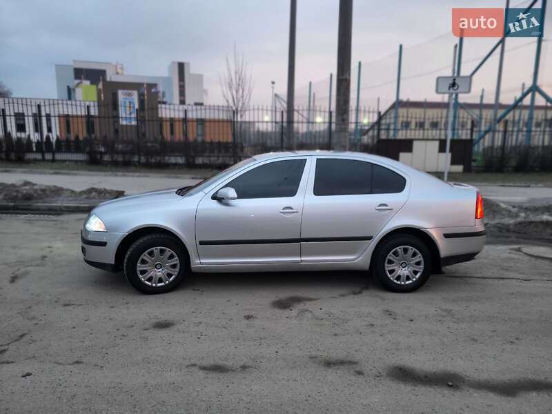Ліфтбек Skoda Octavia 2008 в Дніпрі