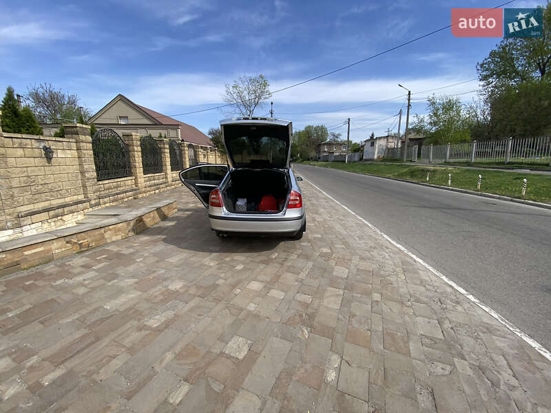 Ліфтбек Skoda Octavia 2008 в Дніпрі