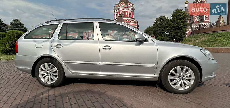 Универсал Skoda Octavia 2010 в Днепре