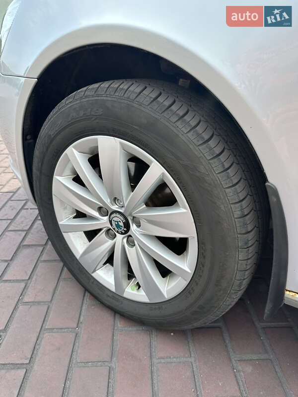 Универсал Skoda Octavia 2010 в Днепре