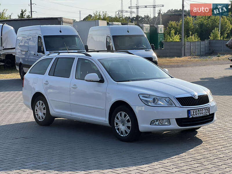 Универсал Skoda Octavia 2009 в Виннице