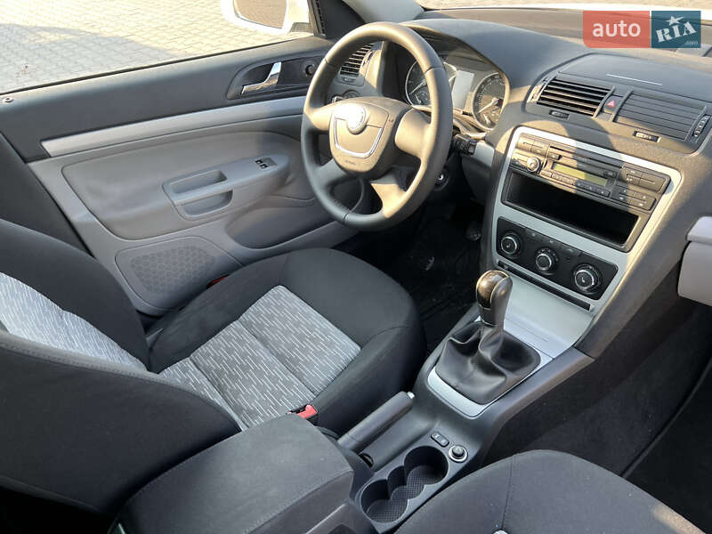 Универсал Skoda Octavia 2009 в Виннице