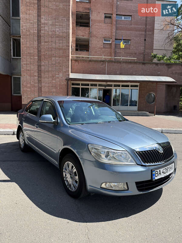 Лифтбек Skoda Octavia 2009 в 