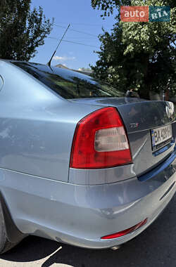Лифтбек Skoda Octavia 2009 в 