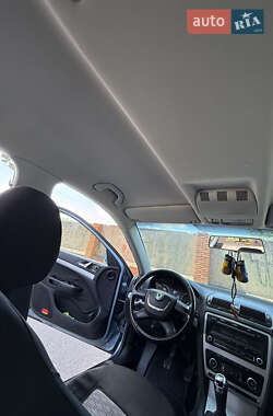 Лифтбек Skoda Octavia 2009 в 