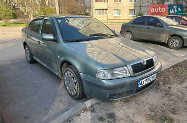 Лифтбек Skoda Octavia 2002 в 