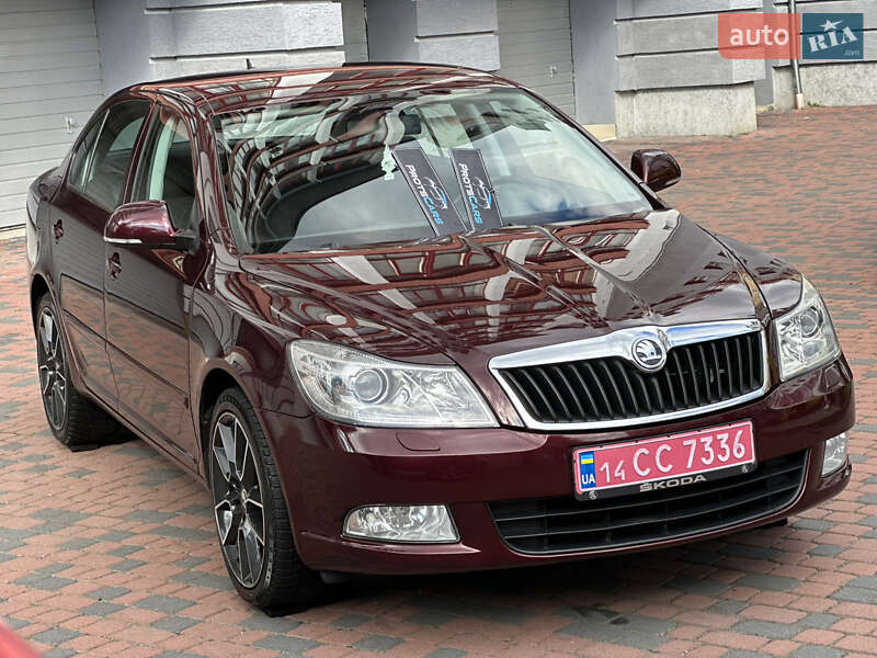 Лифтбек Skoda Octavia 2010 в Ивано-Франковске
