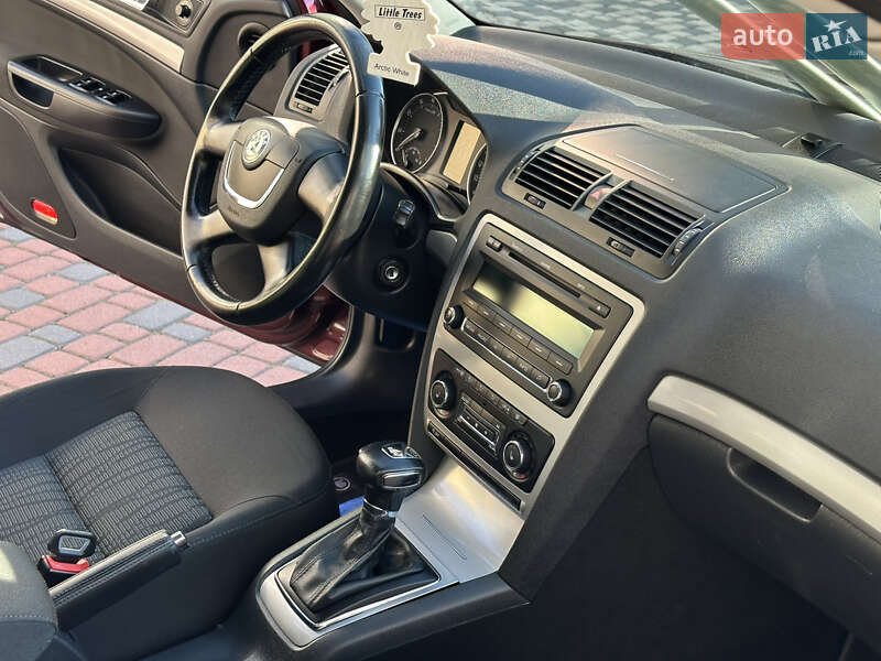 Лифтбек Skoda Octavia 2010 в Ивано-Франковске