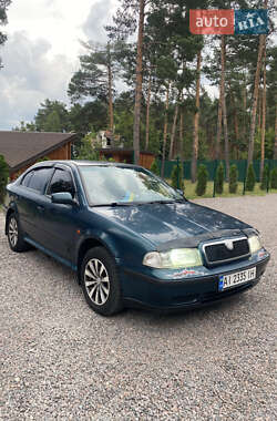 Ліфтбек Skoda Octavia 1998 в 