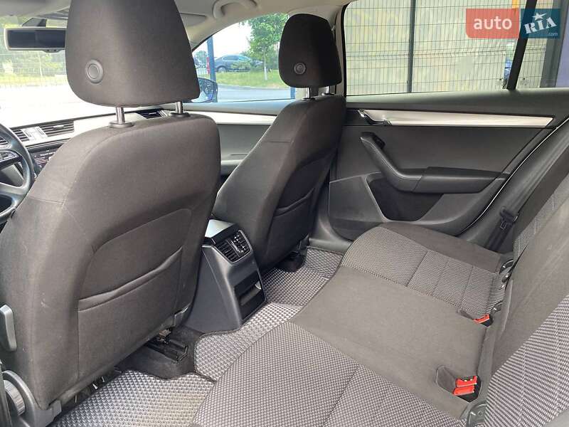 Универсал Skoda Octavia 2015 в Виннице