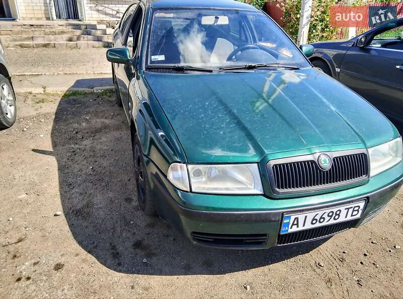 Лифтбек Skoda Octavia 2002 в Николаеве