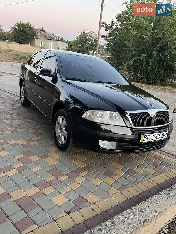Лифтбек Skoda Octavia 2008 в Мостиске