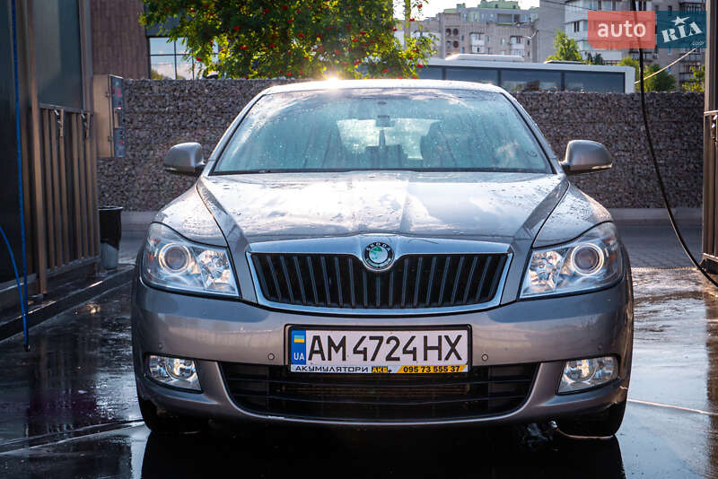Універсал Skoda Octavia 2010 в Житомирі