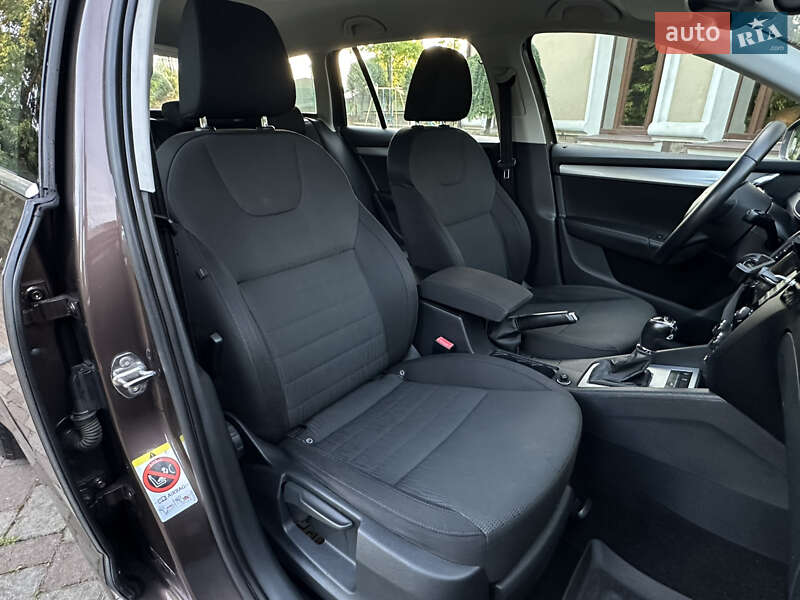 Универсал Skoda Octavia 2014 в Сарнах