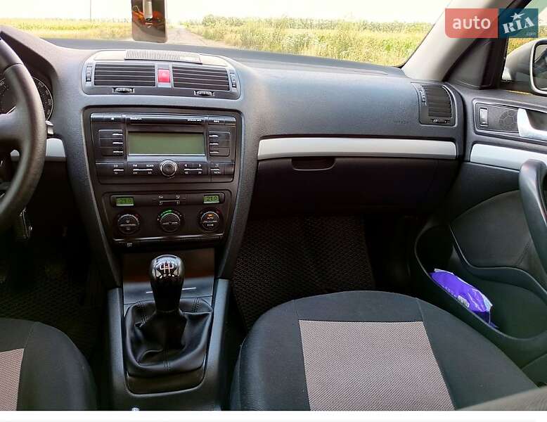 Лифтбек Skoda Octavia 2008 в Ватутино
