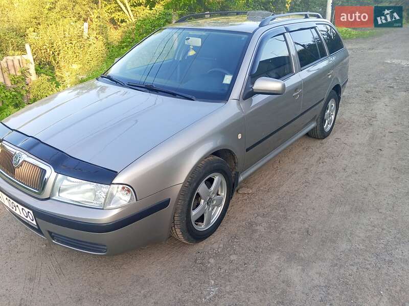 Універсал Skoda Octavia 2006 в Сквирі