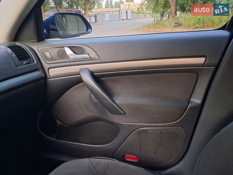Універсал Skoda Octavia 2006 в Черкасах