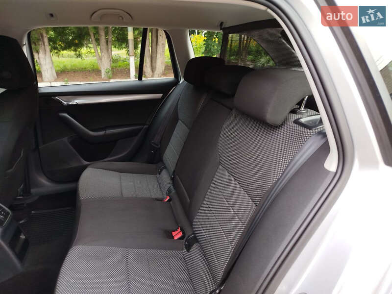 Універсал Skoda Octavia 2015 в Ніжині фото 27 Універсал Skoda Octavia 2015 в Ніжині