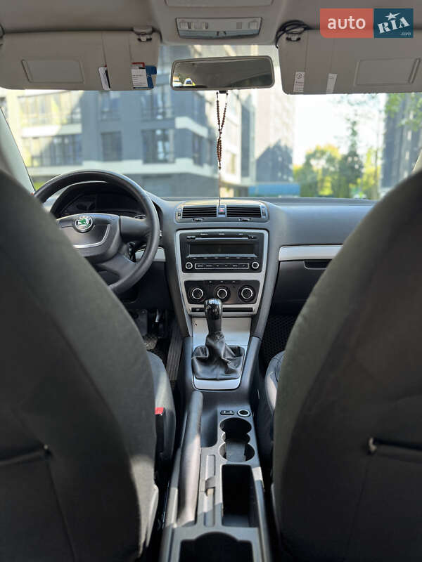 Лифтбек Skoda Octavia 2009 в Ивано-Франковске