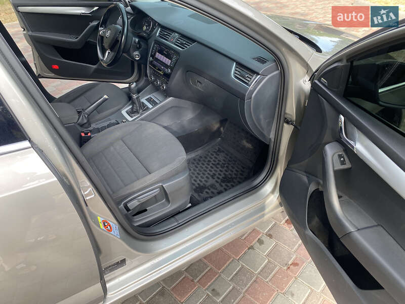 Универсал Skoda Octavia 2013 в Кропивницком