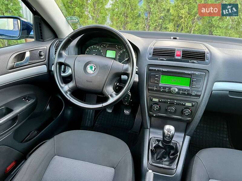 Лифтбек Skoda Octavia 2008 в Полтаве