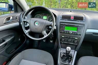Лифтбек Skoda Octavia 2008 в 