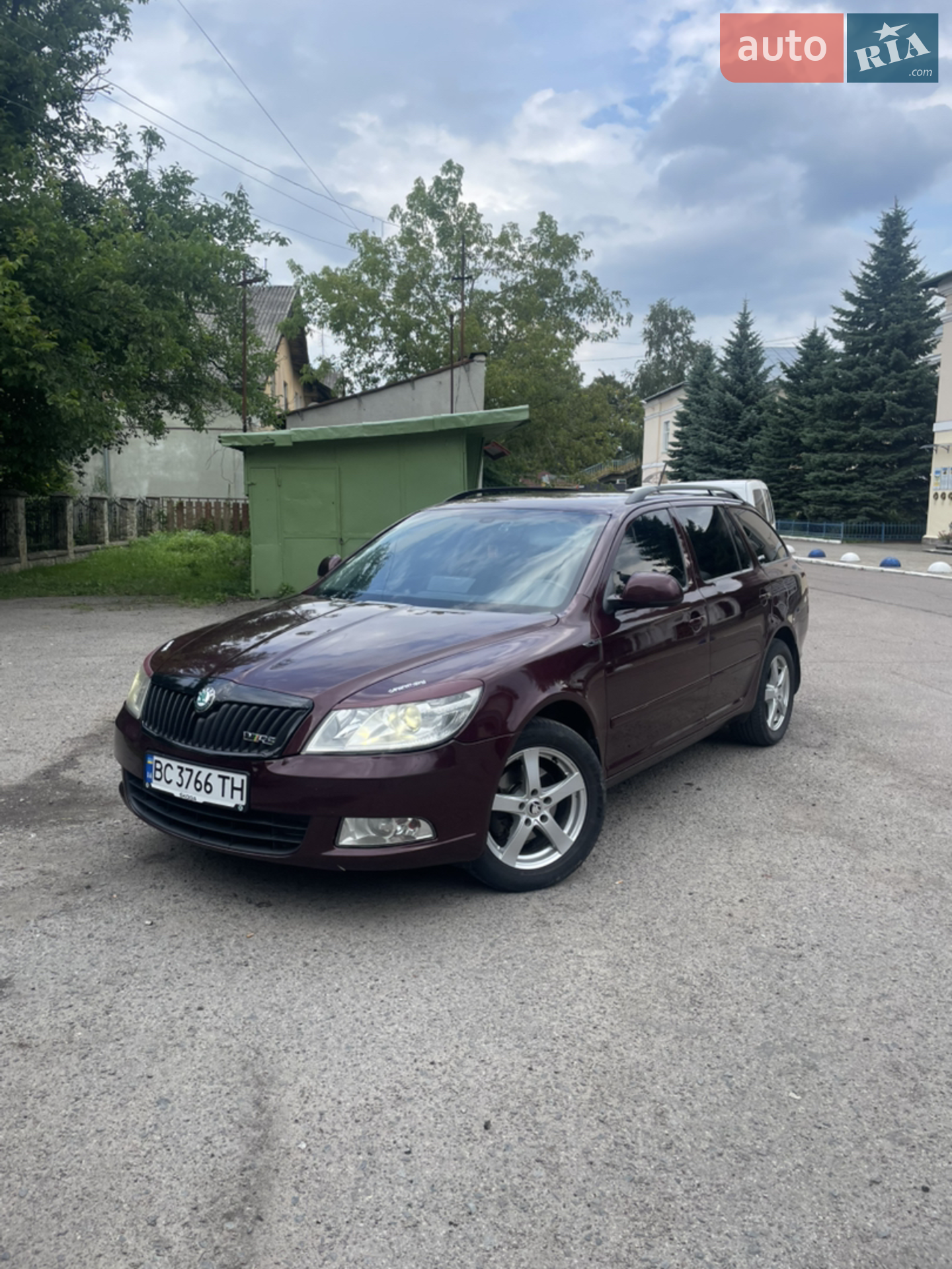 2011 Skoda Octavia - мініатюра 2