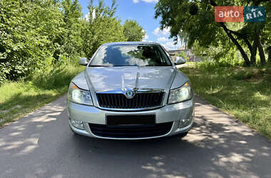 Лифтбек Skoda Octavia 2010 в 