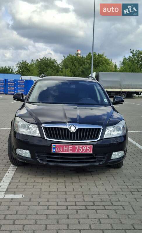Универсал Skoda Octavia 2010 в Дубно