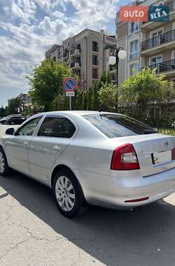 Лифтбек Skoda Octavia 2012 в 