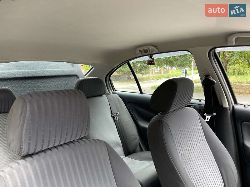 Седан Skoda Octavia 2001 в Светловодске