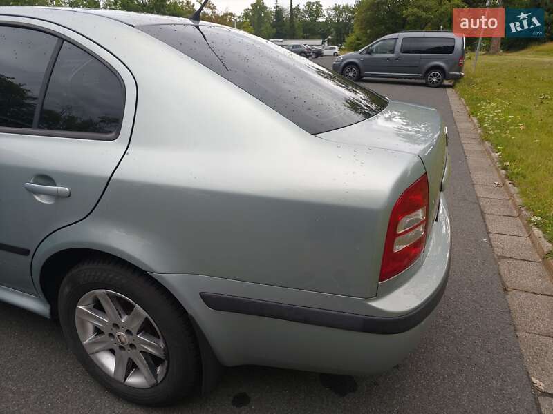 Лифтбек Skoda Octavia 2009 в Новоднестровске