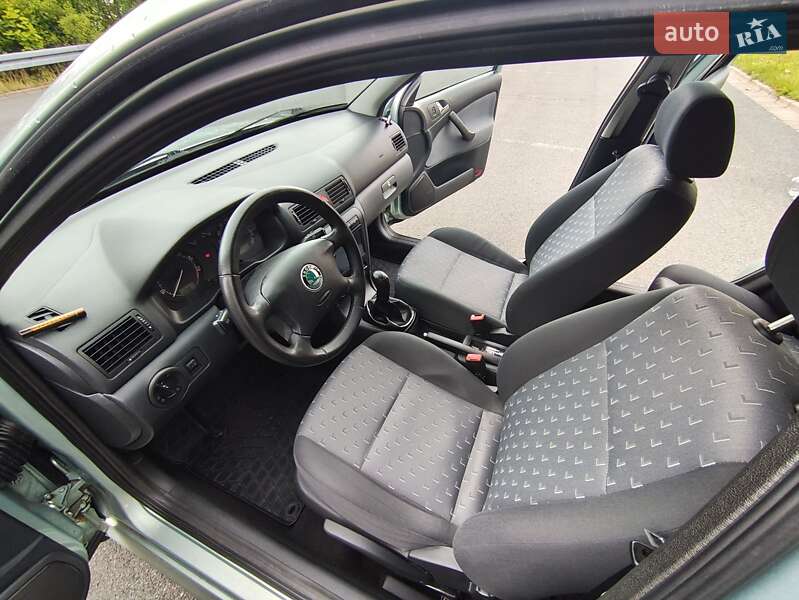 Лифтбек Skoda Octavia 2009 в Новоднестровске