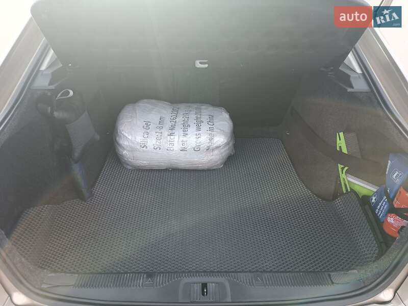 Лифтбек Skoda Octavia 2004 в Буче