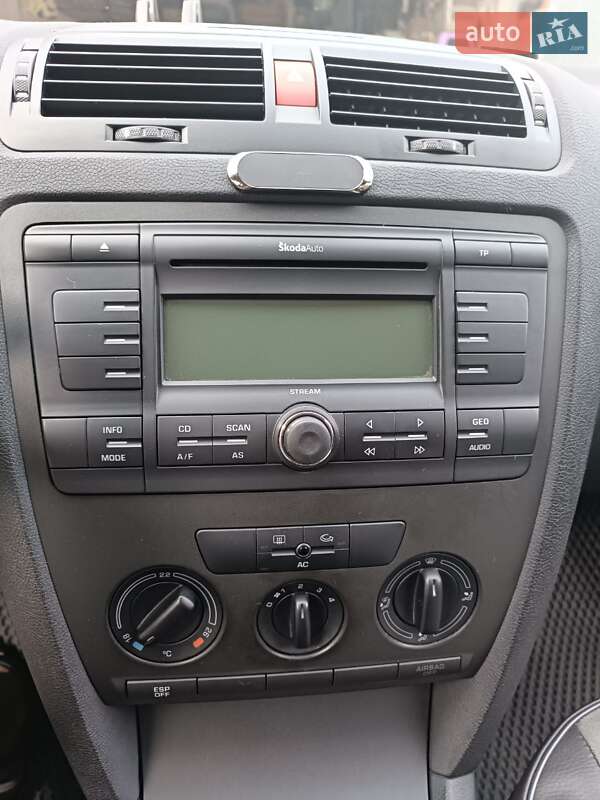 Лифтбек Skoda Octavia 2004 в Буче