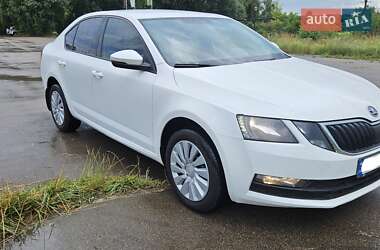 Ліфтбек Skoda Octavia 2018 в 