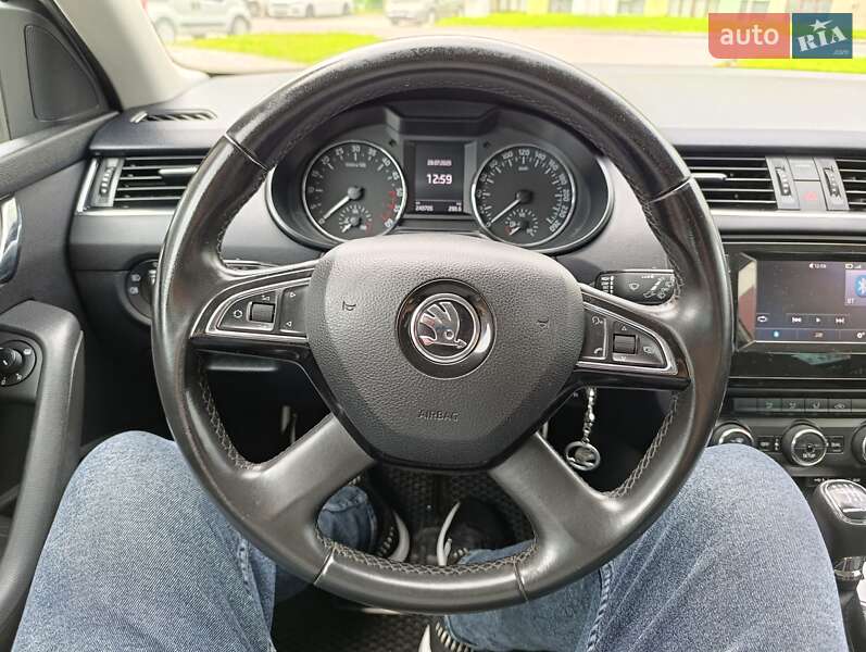 Универсал Skoda Octavia 2014 в Ровно