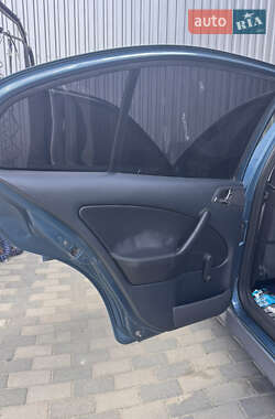 Лифтбек Skoda Octavia 2002 в 