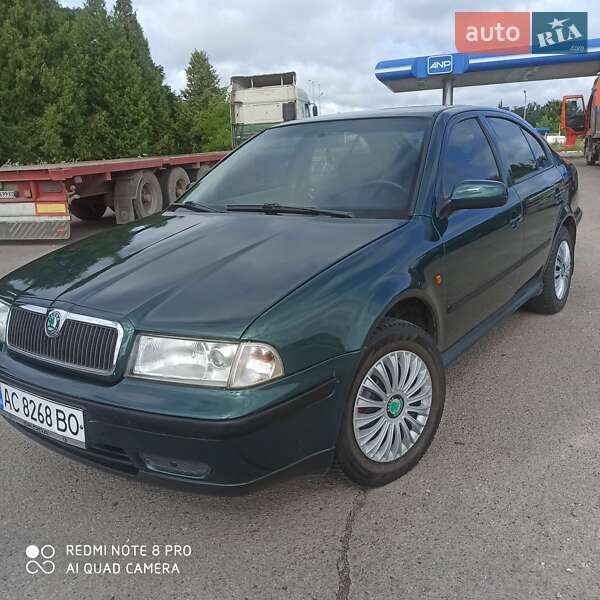 Лифтбек Skoda Octavia 2000 в Владимире
