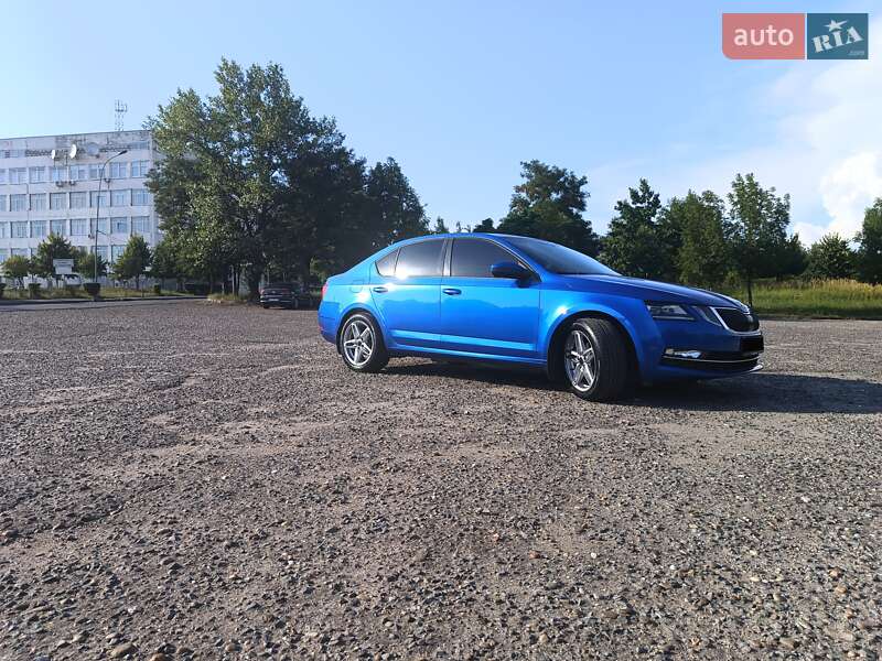 Ліфтбек Skoda Octavia 2017 в Ужгороді