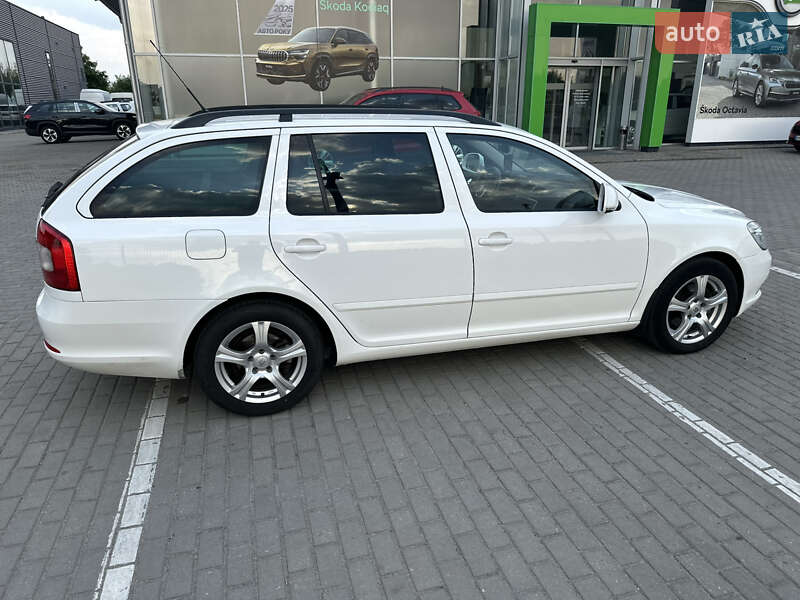 Універсал Skoda Octavia 2009 в Києві