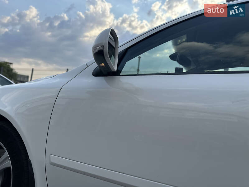 Універсал Skoda Octavia 2009 в Києві