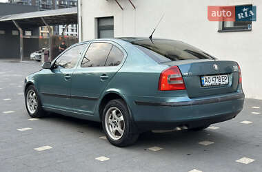 Лифтбек Skoda Octavia 2006 в 