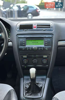Лифтбек Skoda Octavia 2006 в 