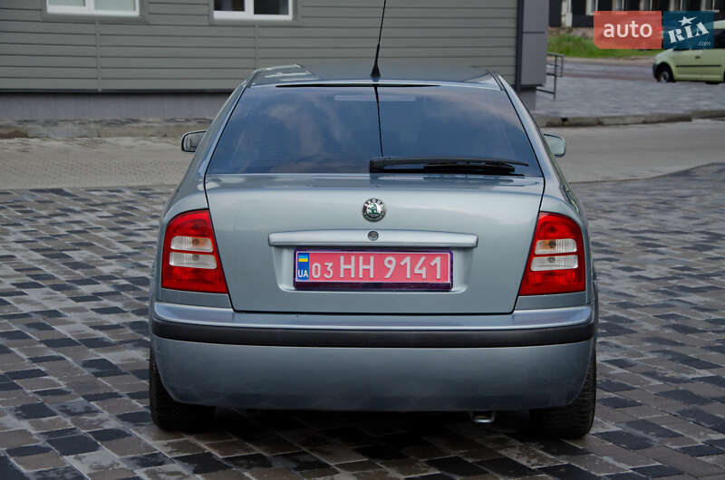 Лифтбек Skoda Octavia 2004 в Сарнах