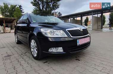 Универсал Skoda Octavia 2010 в Волочиске