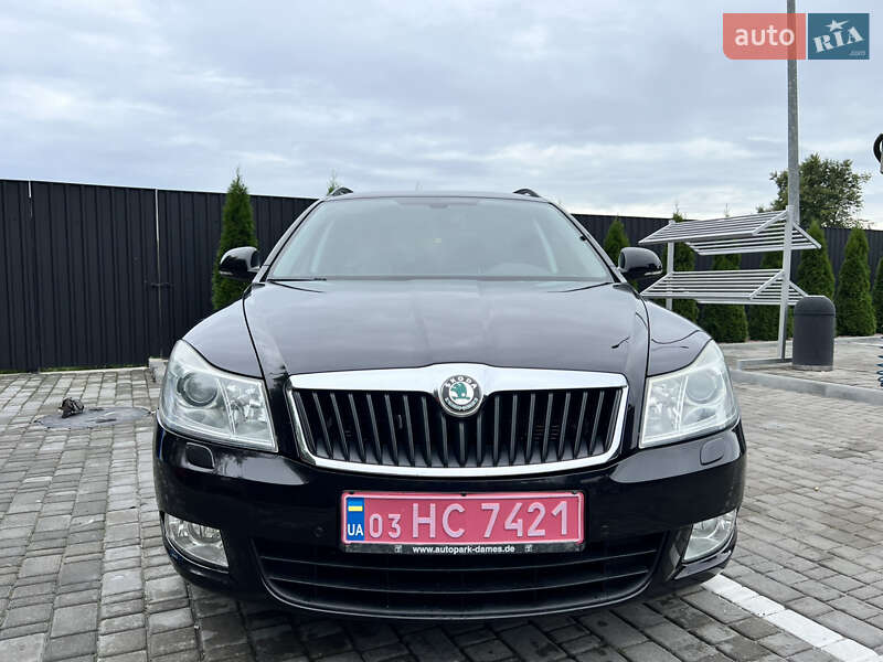 Универсал Skoda Octavia 2012 в Ровно