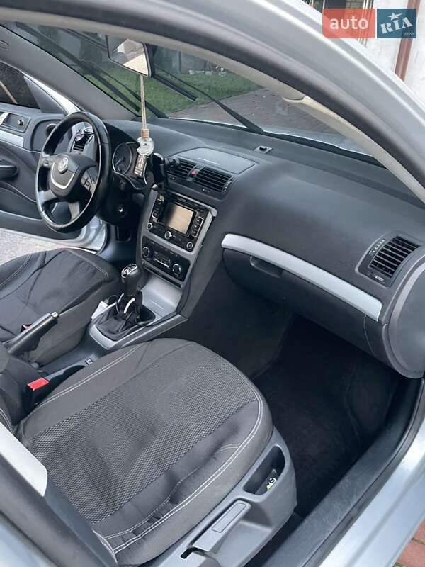 Универсал Skoda Octavia 2013 в Хмельницком